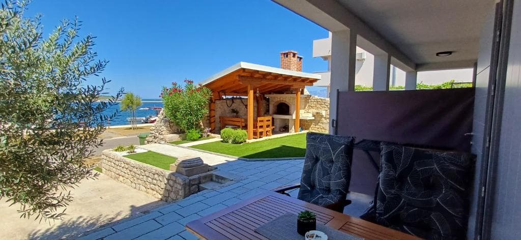 Apartment terrace at Piazza with sea view